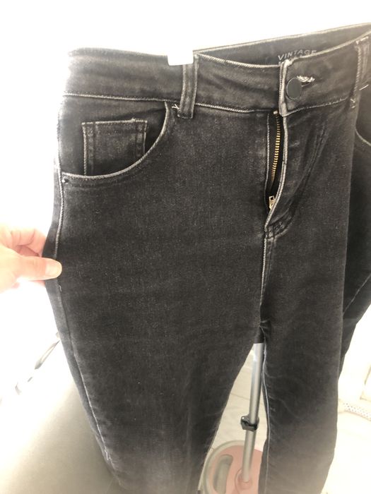 Одежда 46 размера по 500 тенге