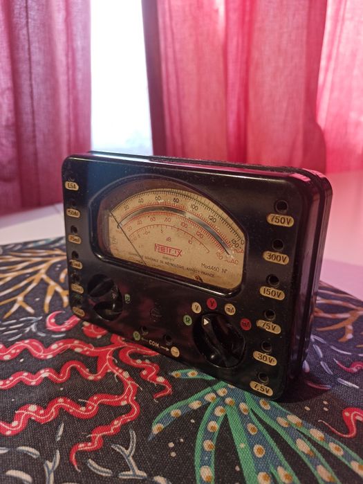 Multimetru vintage