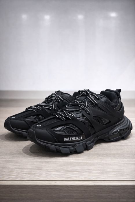 | Luxury | Balenciaga Track Full Balck