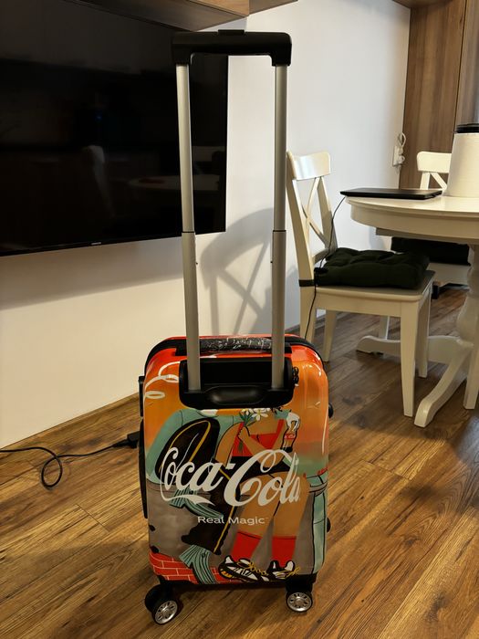 Troler calatorie Coca-Cola cu accesorii