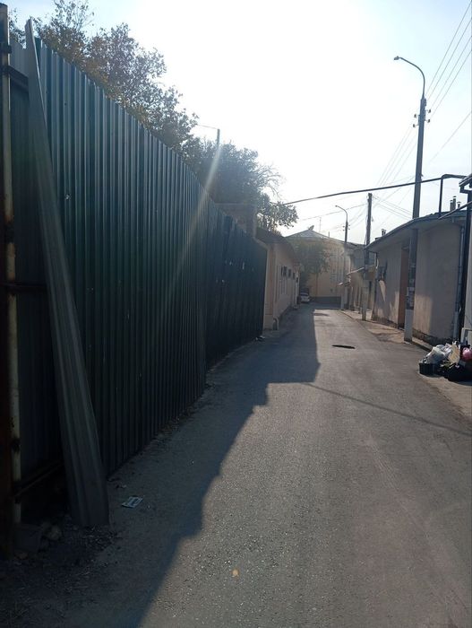 Узбефилм ер сотилади 6 соту домга