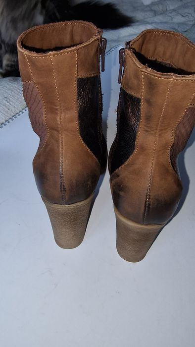 Ghete piele ext cu toc 9cm Mărime 37cm