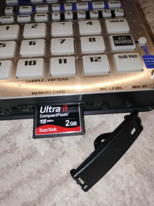 Roland SP 404,muzica,sampler DJ,