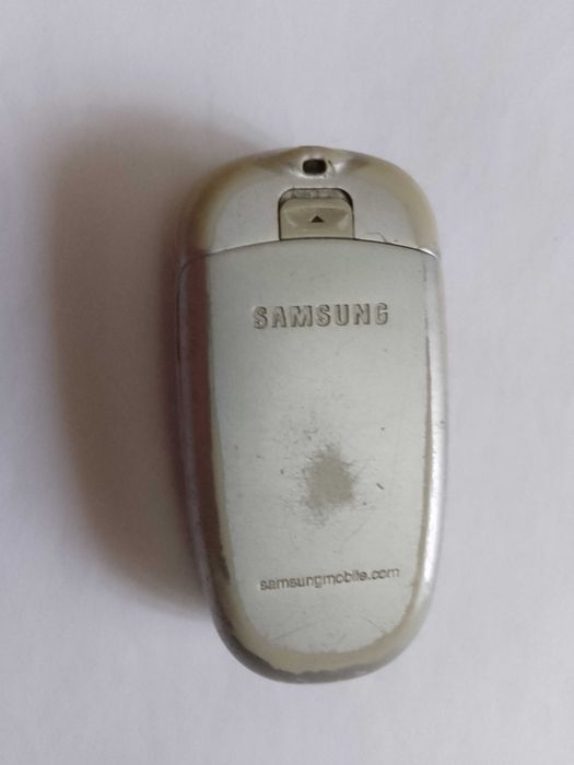 Telefon mobil cu clapeta  Samsung SGH-X460