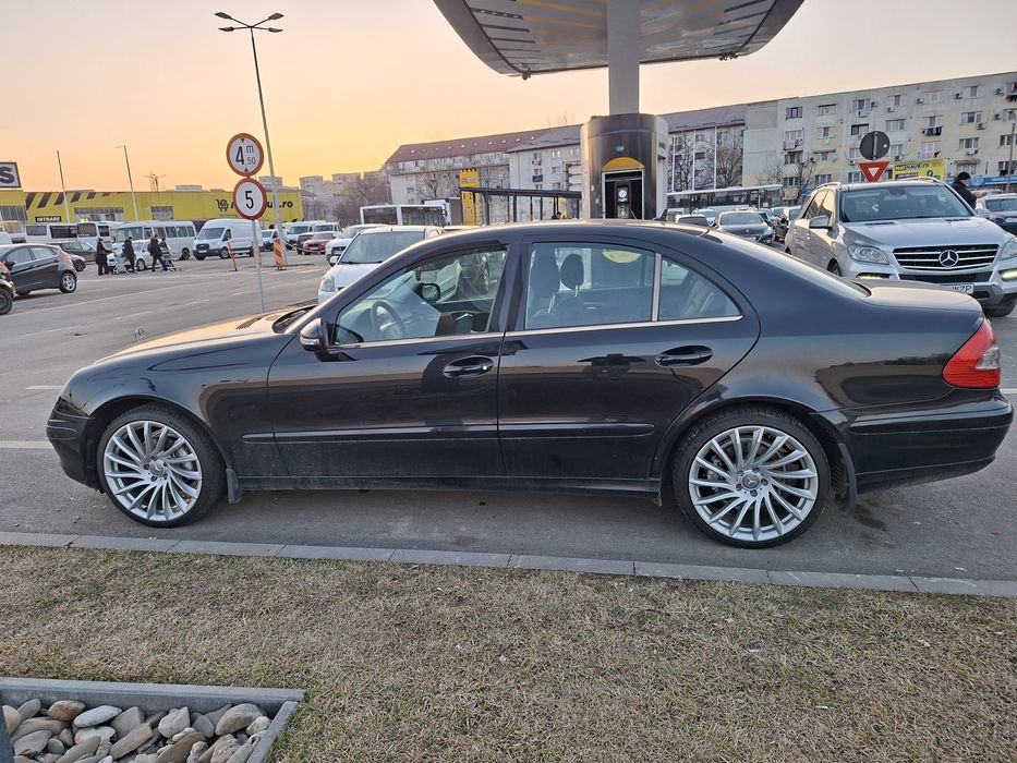 Mercedes benz e200 *w211 facelift.