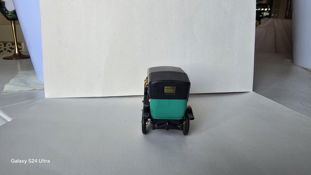 Продам модель автомобиля Руссо балт 22-40