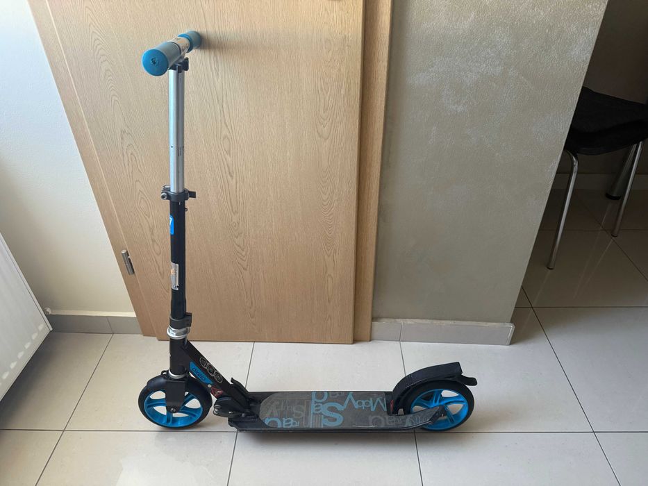 Vand Trotinetă OXELO MID 7 Negru-Albastru