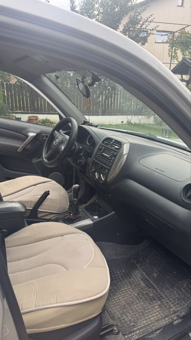 Vând Toyota RAV 4 2004 4x4 2.0 Diesel