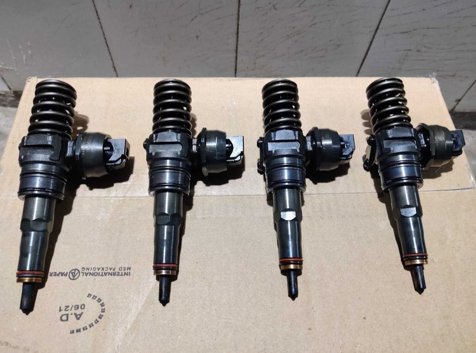 Injectoare 1.9 Tdi AXB Volkswagen Transporter T5 Multivan 038130073AG