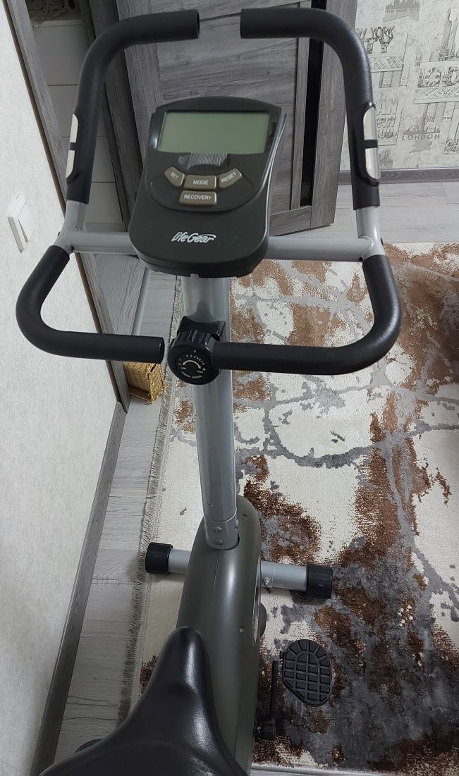 Велоэргометр Life Fitness rs1 go