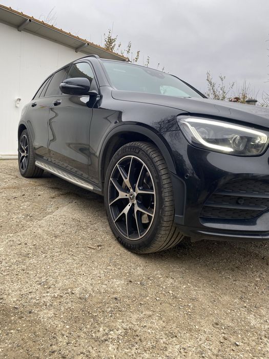Mercedes benz glc 300 4matic pano