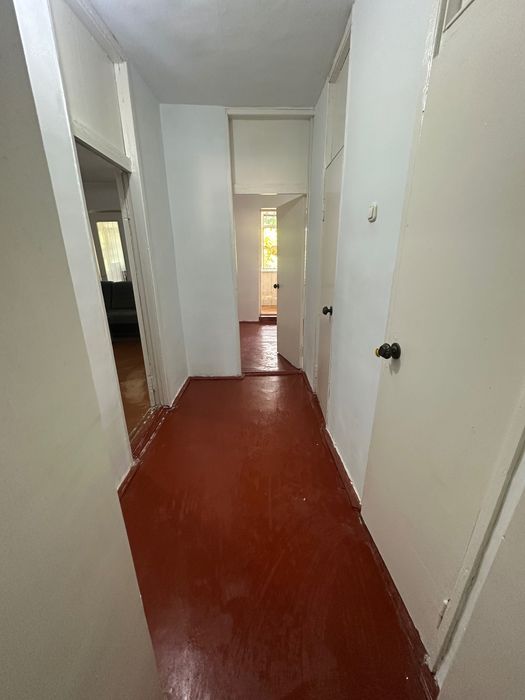 Каршы продаю  квартиру