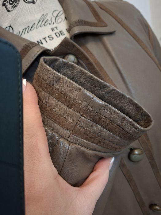 Haine de piele foarte eleganta