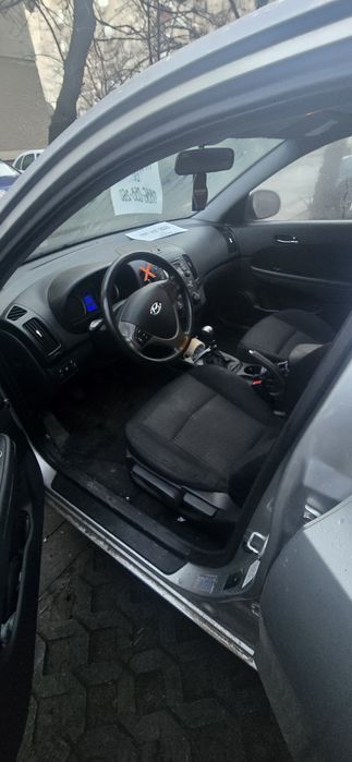 Продавам hyundai i30