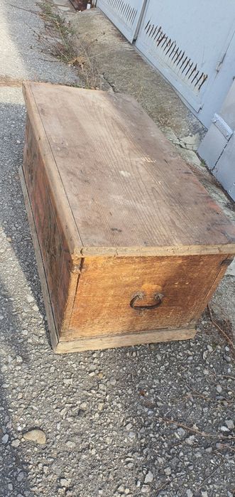 Старинна ракла сандък