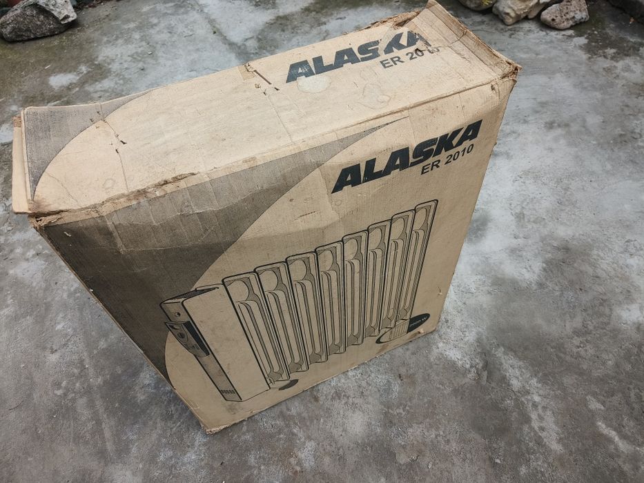 Vând calorifer electric