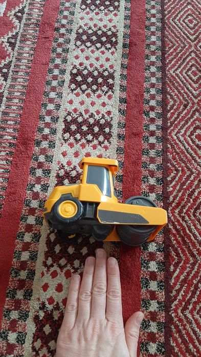Compactor Volvo - Jucărie cu Ochi