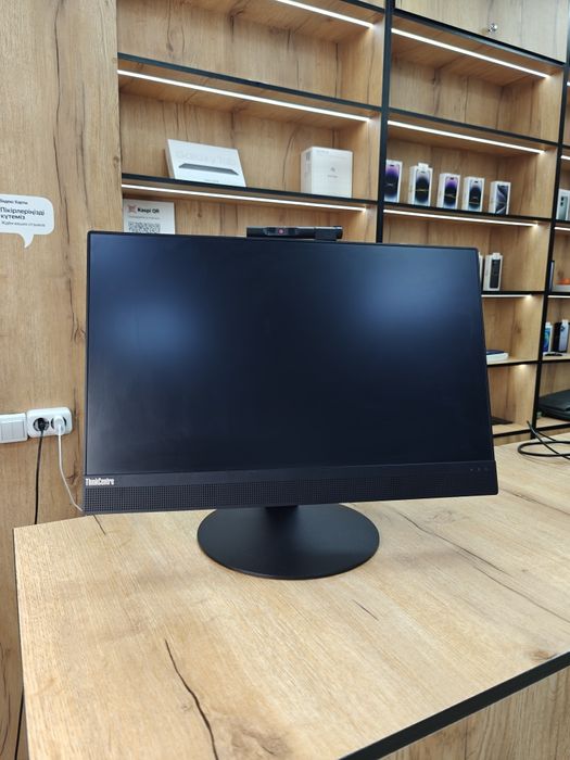 Моноблок ThinkCentre Lenovo | Core i3 8gen | 21'5 FullHD