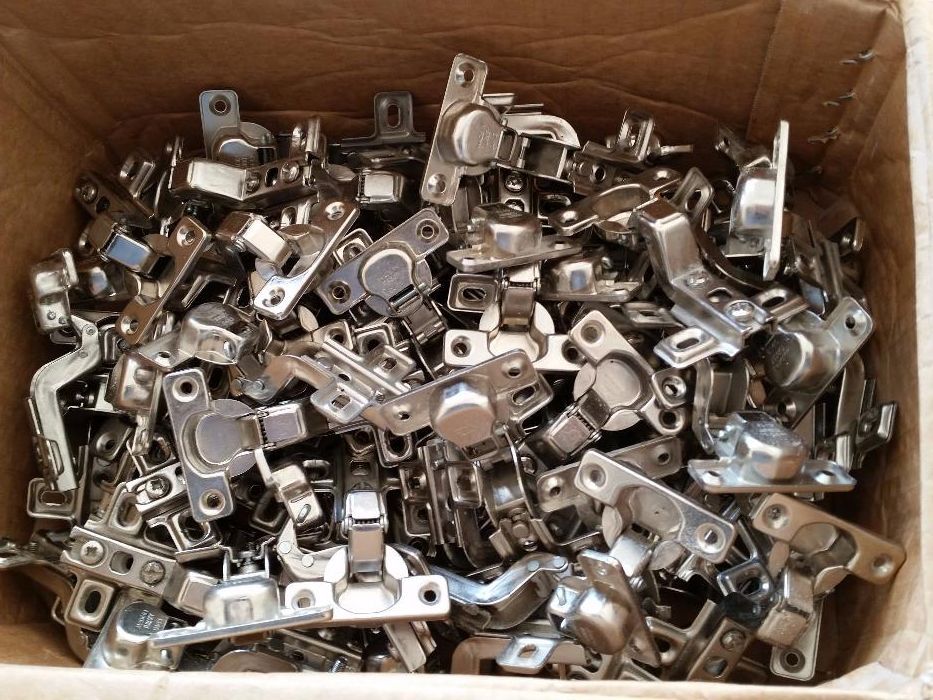 Панти за мебели и стъкло