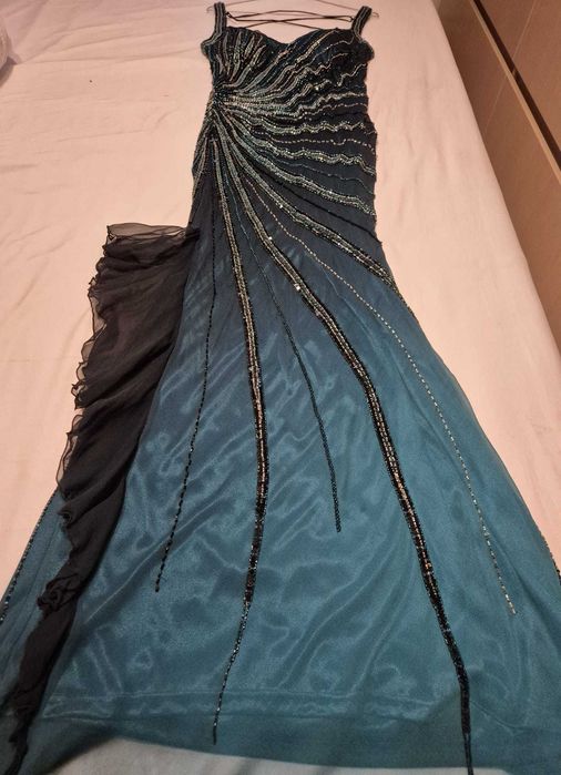 Rochie elegantă lungă de seară petrol/turcoaz cu paiete și aplicații – model spectaculos – ocazie / nuntă / gală