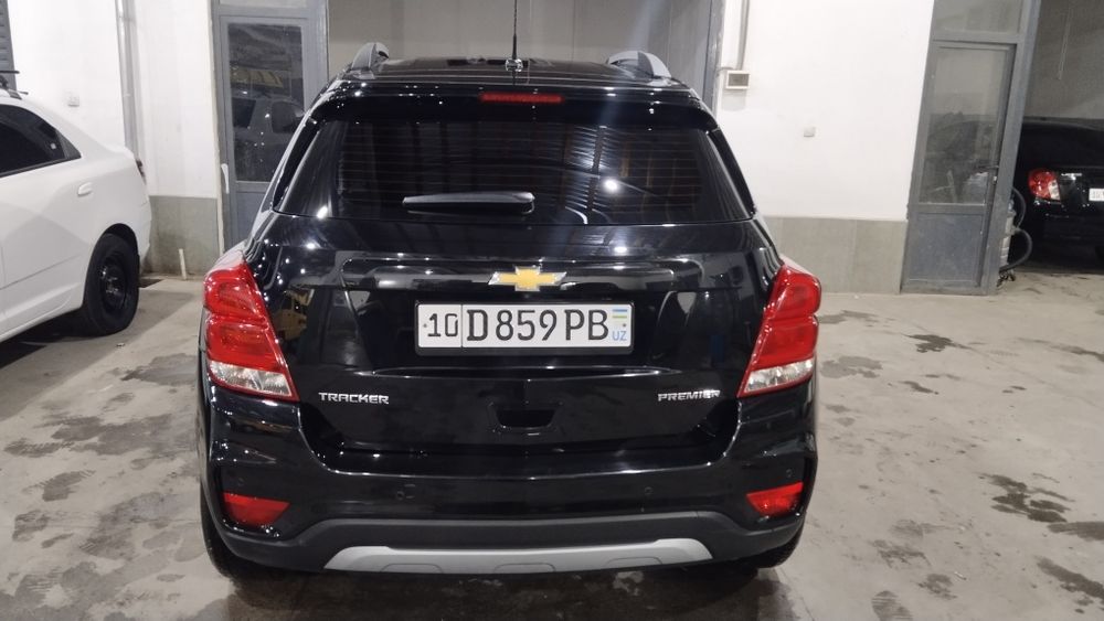 Tracker 1 сотилади срочного!!!