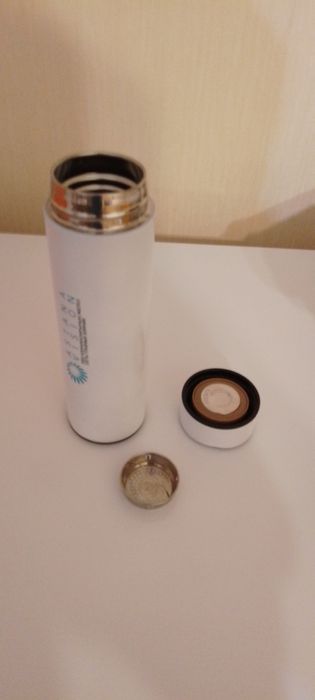 Термос с индикатором температуры