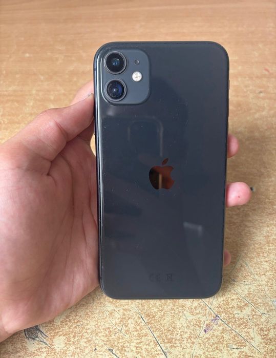 Продам айфон 11 IPhone 11