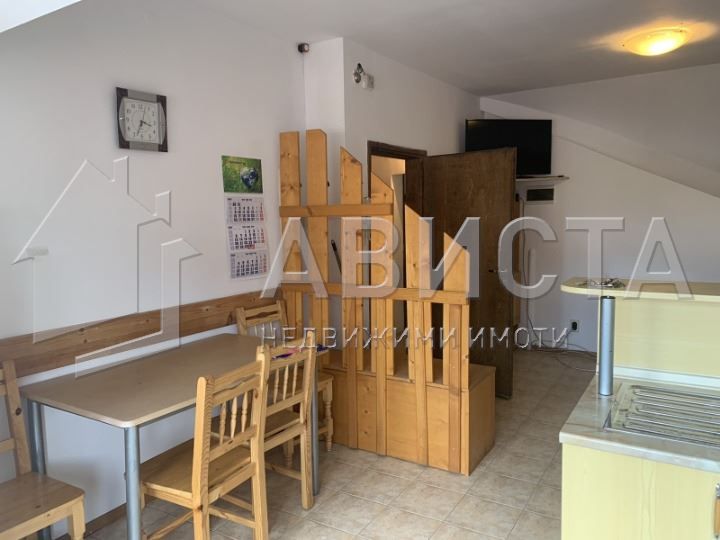 Дава се под наем Тристаен апартамент в София, Център - 70 кв.м за 790 € - Снимка #6