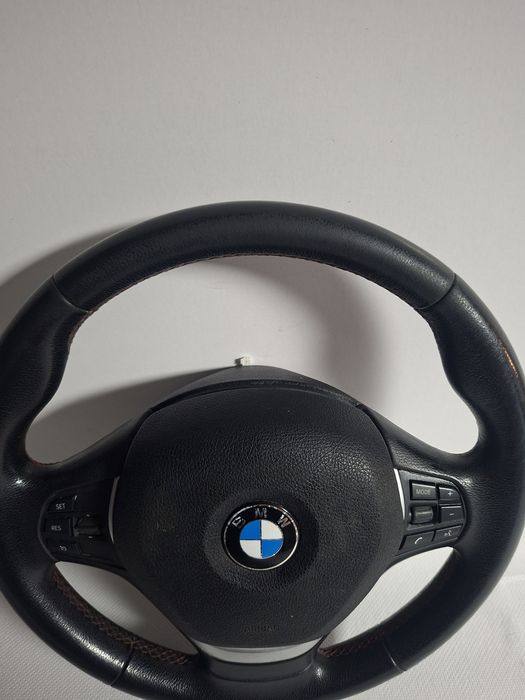 Volan Sport BMW Seria 3 F30 F31 Seria 1 F20 F21 Complet cu Airbag și Comenzi