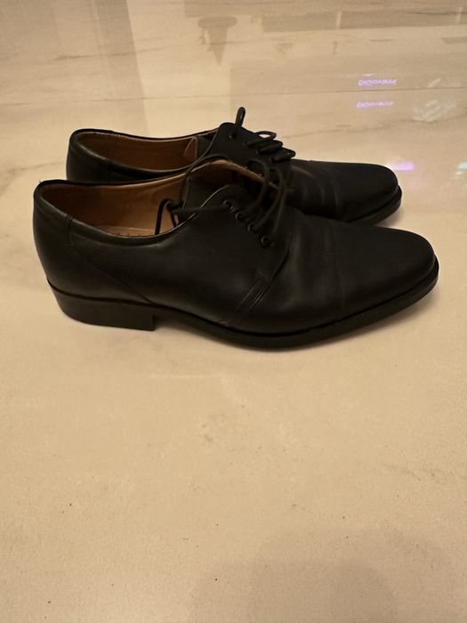 Vând Pantofi din piele Albatros, marimea 40