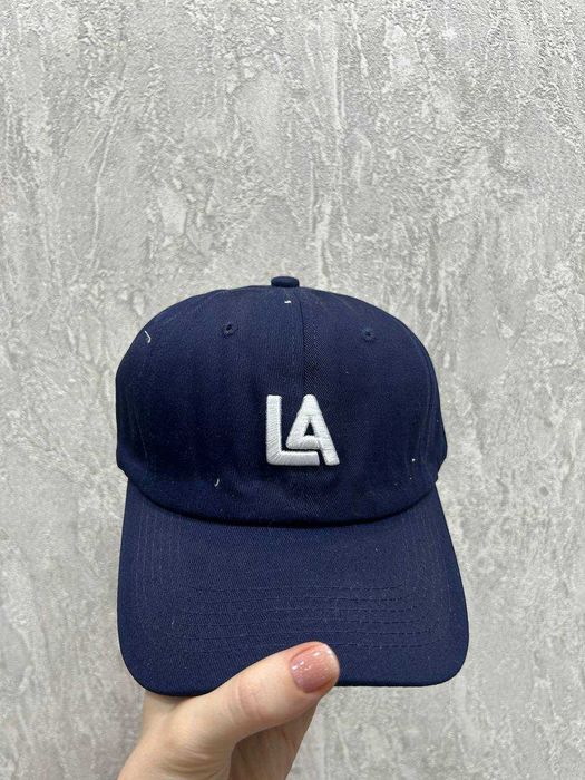 Кепки мужские разные 70 000 СУМ