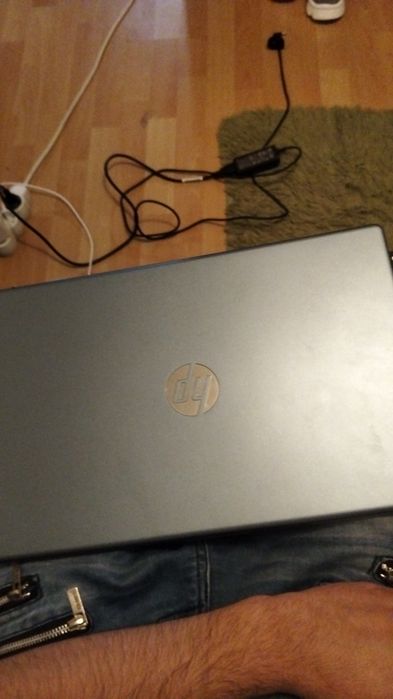 Laptop HP i5 iRISx graphics 10 core 16 RAM placa grafica 128mb 477gb stocare