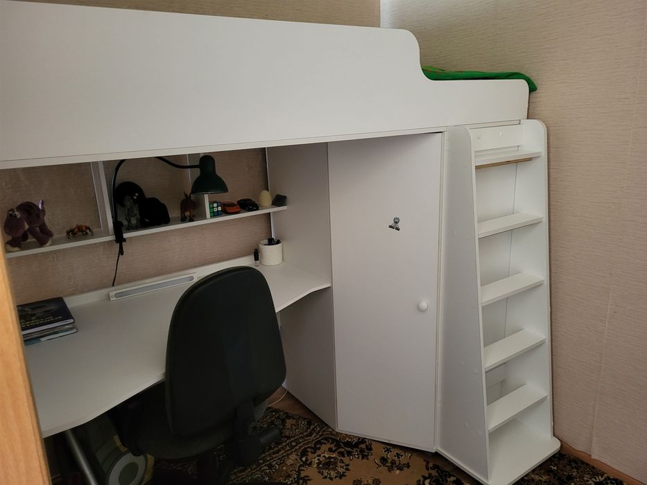 Двух яросная кровать