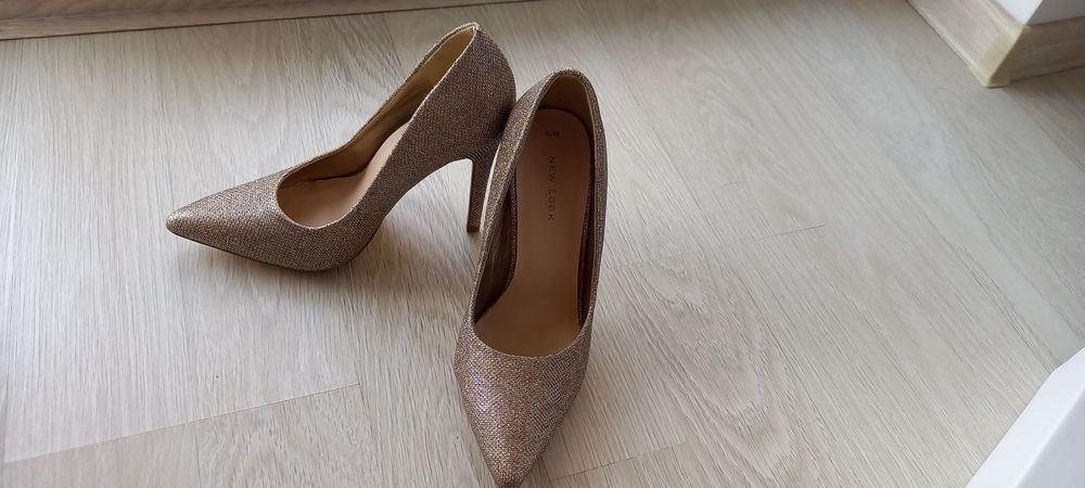 Pantofi cu toc Nr 38 New Look