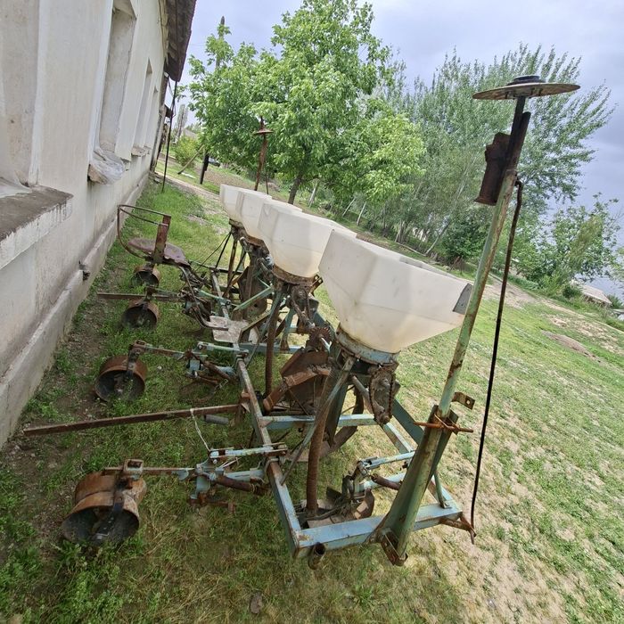 Срочно Селька сотилади, продаётся сельского хозяйственный техник.