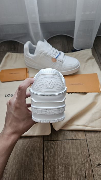 LV Trainer White