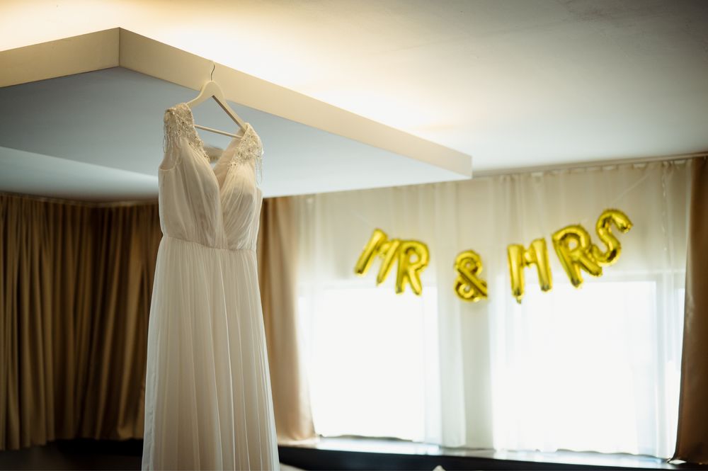 Vand rochie de mireasa