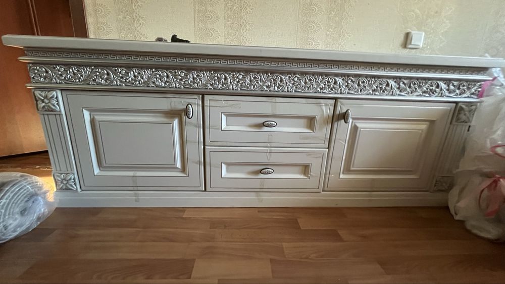 Продам ТВ - тумбу