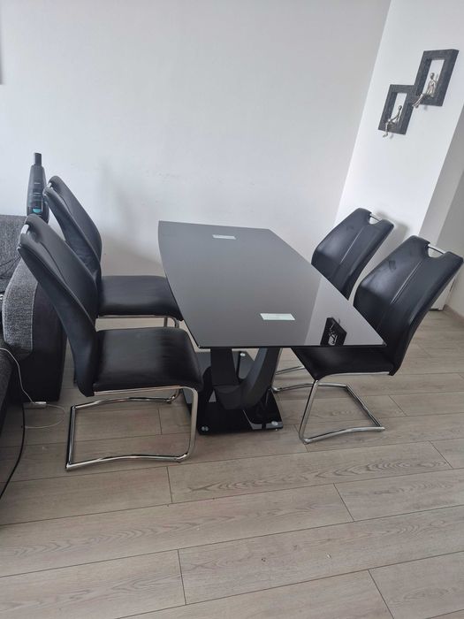 Vand Masă de Living cu 4 Scaune