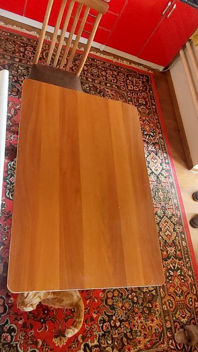 Stol va stullar yog'och