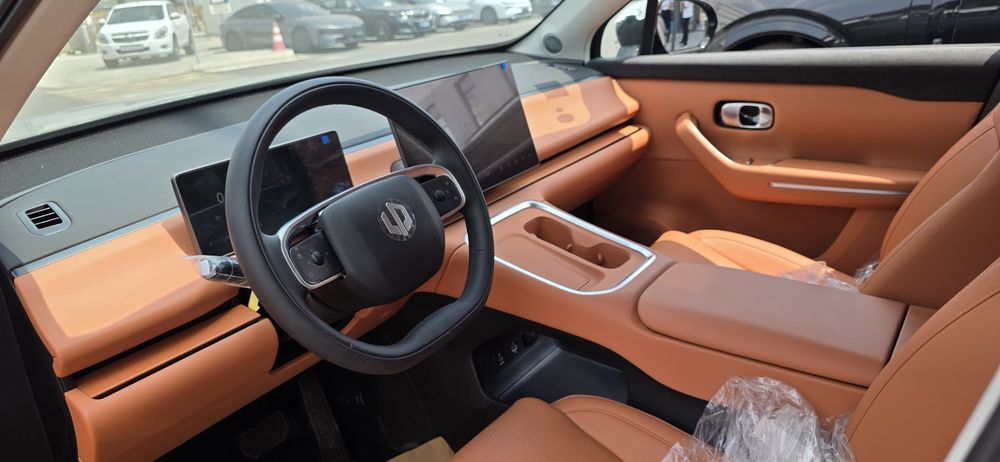 Leapmotor c16 full гибрид