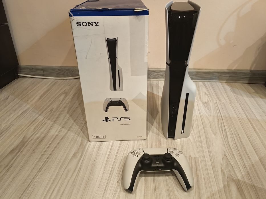 Продавам Playstation 5 Slim Disk Edition
