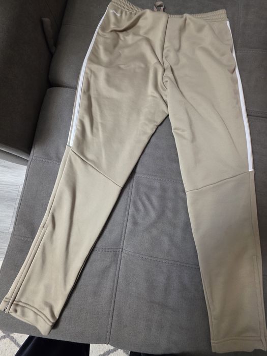 Pantalon adidas essentials bej crem măsură  L