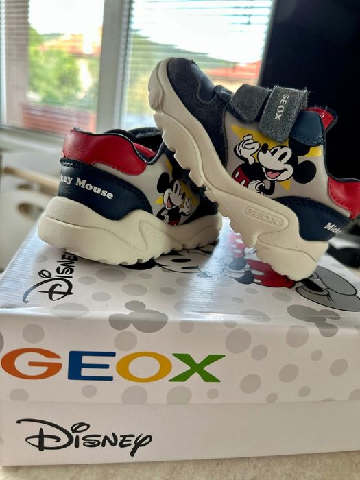 Дестски сниикърс Geox