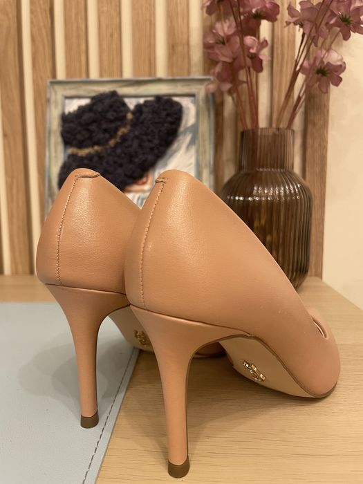 Елеганти обувки Steve Madden