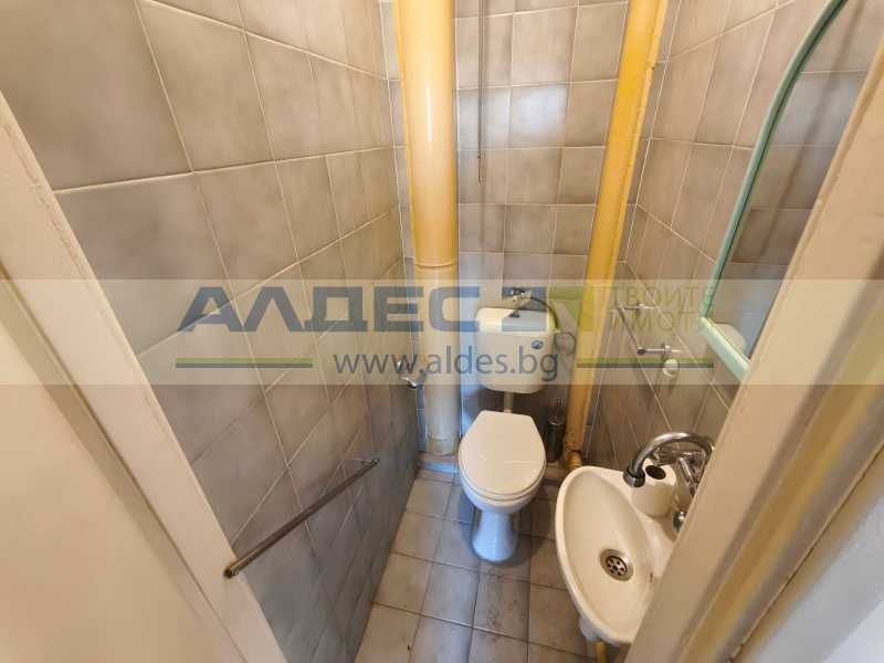 Продава се непреходен тристаен ап. в Люлин 10 срещу Парка!