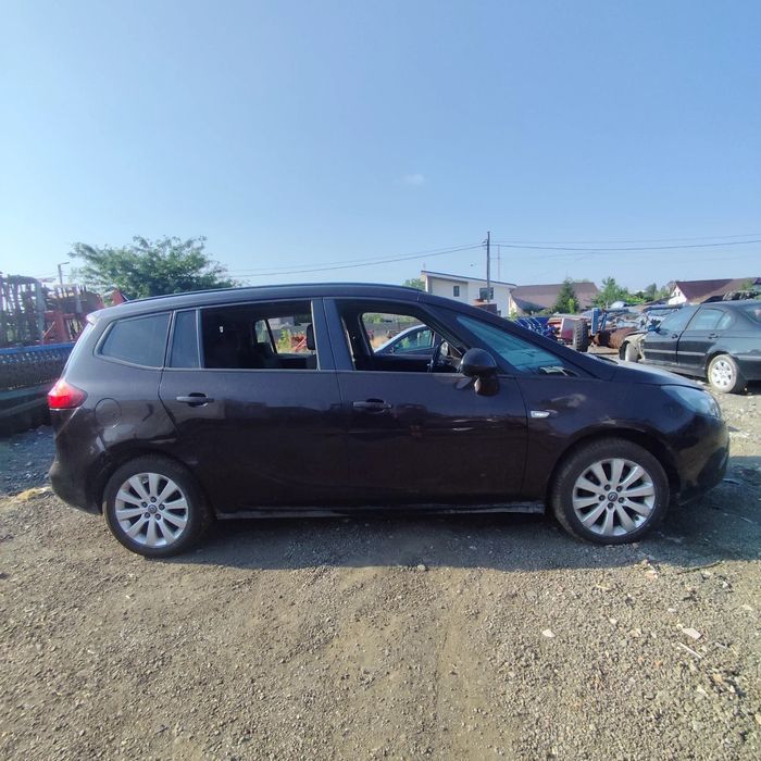 Dezmembrari Opel ZAFIRA C (2011-) 2.0 CDTI Motorina