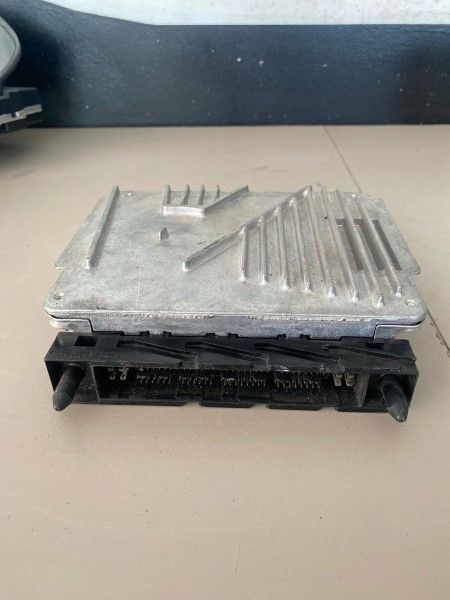 Calculator motor ECU Volvo S60 V70 08675760