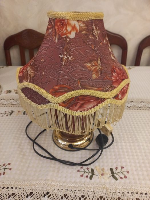 Лампа настольная