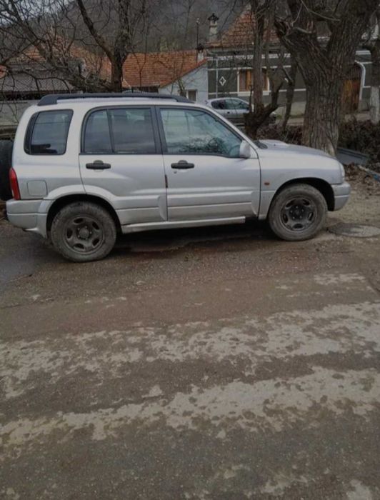 Vând Suzuki Vitara
